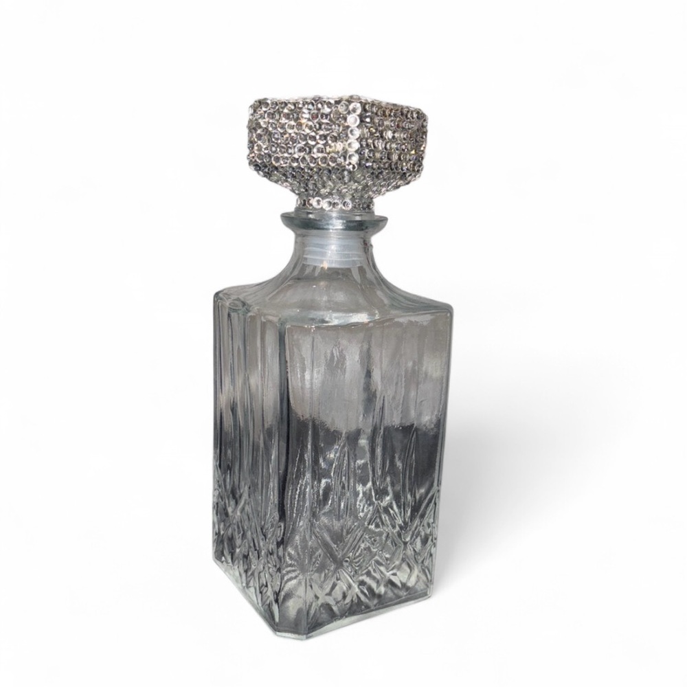 Crystal Diamond Topped Glass Decanter New Home Holidays Gift Bar